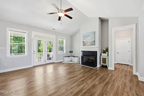 120 Shadow Creek Drive Hubert NC 28539
