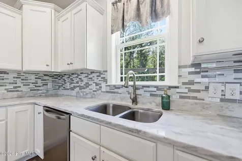 120 Shadow Creek Drive Hubert NC 28539