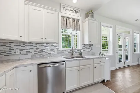 120 Shadow Creek Drive Hubert NC 28539