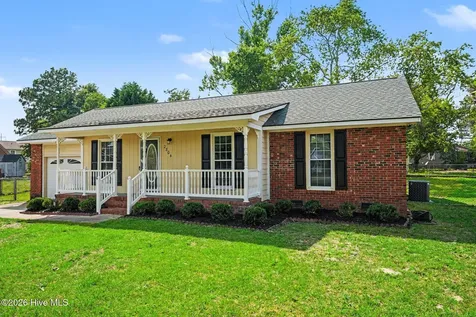 2804 Empire Court Fayetteville NC 28306