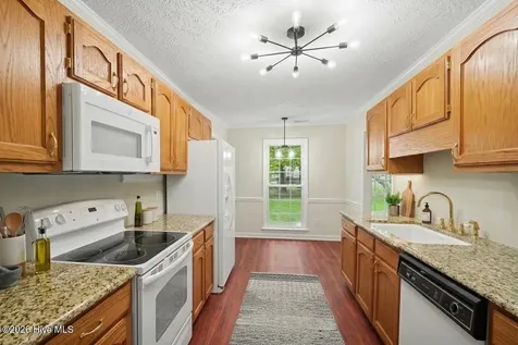 2804 Empire Court Fayetteville NC 28306