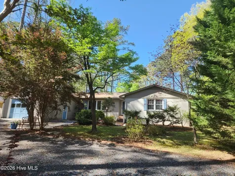 107 S Lakeshore Drive Whispering Pines NC 28327