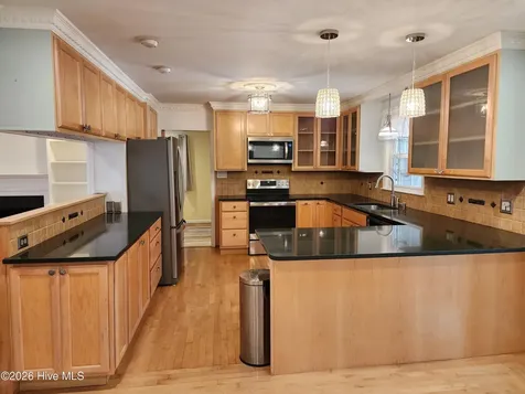 107 S Lakeshore Drive Whispering Pines NC 28327