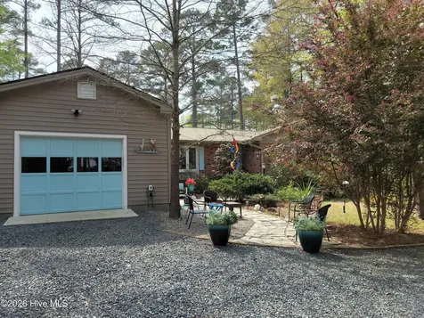 107 S Lakeshore Drive Whispering Pines NC 28327
