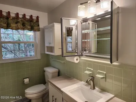 107 S Lakeshore Drive Whispering Pines NC 28327