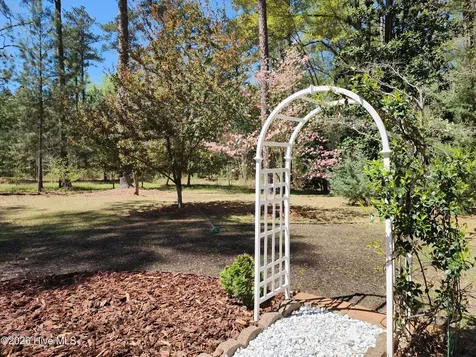 107 S Lakeshore Drive Whispering Pines NC 28327