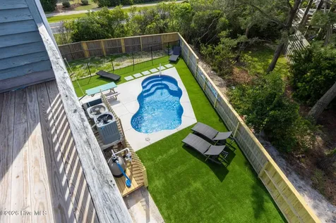 120 W Westside Court Nags Head NC 27959