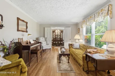 103 Quartre Circle New Bern NC 28560