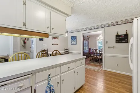 103 Quartre Circle New Bern NC 28560