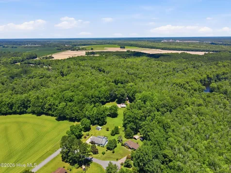 103 Quartre Circle New Bern NC 28560