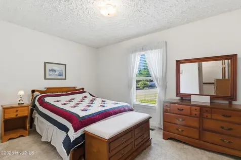 103 Quartre Circle New Bern NC 28560