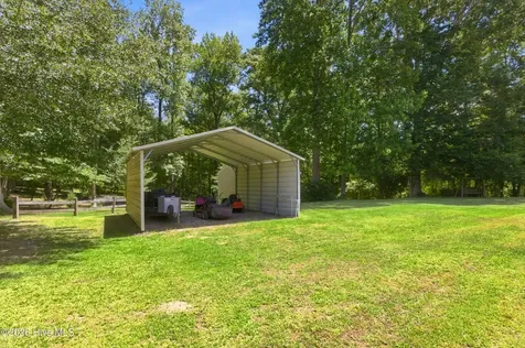 103 Quartre Circle New Bern NC 28560