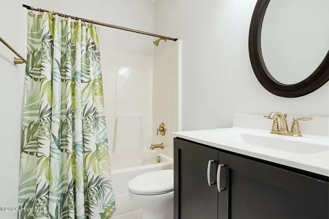 23 Stonegate Circle Hampstead NC 28443