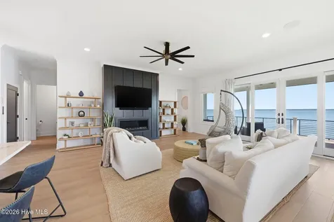 546 S Brightleaf Drive Minnesott Beach NC 28510