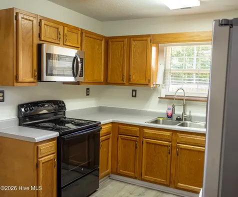 206 Blueberry Court Hubert NC 28539