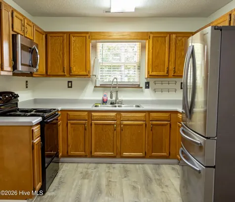 206 Blueberry Court Hubert NC 28539
