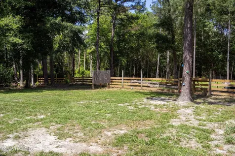 206 Blueberry Court Hubert NC 28539