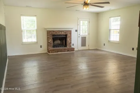 206 Blueberry Court Hubert NC 28539