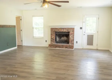 206 Blueberry Court Hubert NC 28539