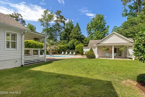 117 Hodges Street Morehead City NC 28557