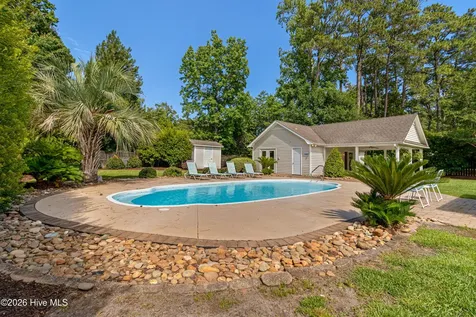 117 Hodges Street Morehead City NC 28557