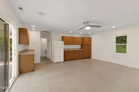 117 Hodges Street Morehead City NC 28557
