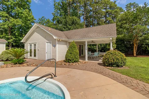 117 Hodges Street Morehead City NC 28557