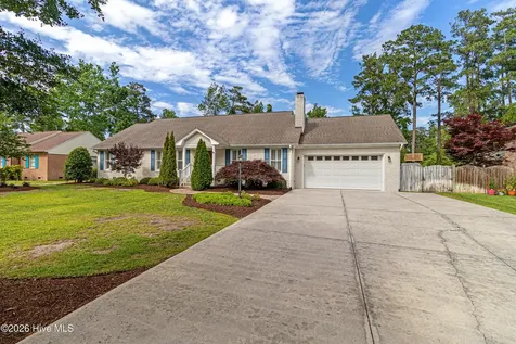 117 Hodges Street Morehead City NC 28557