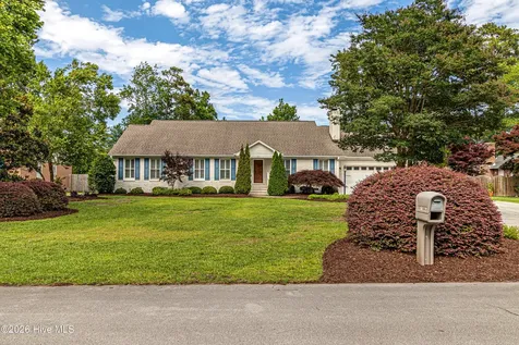117 Hodges Street Morehead City NC 28557