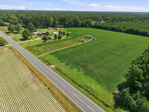 1795 1825 Highway 58 S Kinston NC 28501