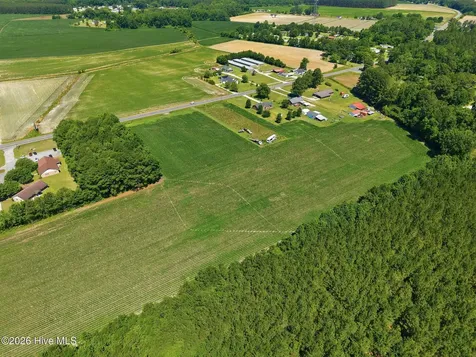 1795 1825 Highway 58 S Kinston NC 28501
