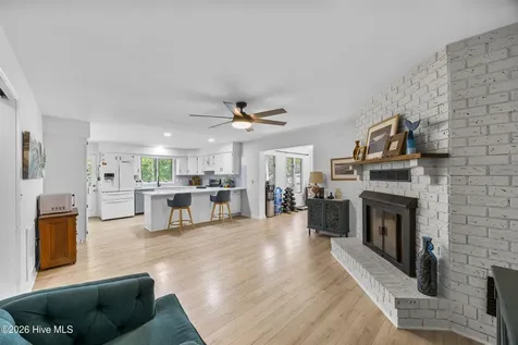 303 Long Leaf Drive Hampstead NC 28443