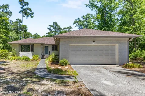 303 Long Leaf Drive Hampstead NC 28443