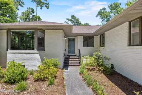303 Long Leaf Drive Hampstead NC 28443