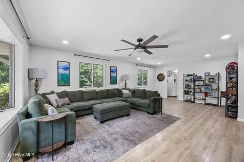303 Long Leaf Drive Hampstead NC 28443