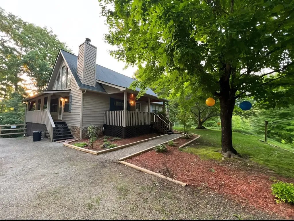 256 High Top Lane Andrews NC 28901