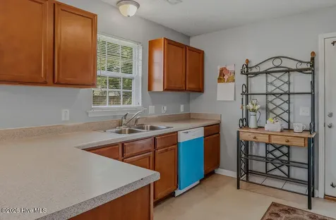 709 Foy Avenue Maysville NC 28555