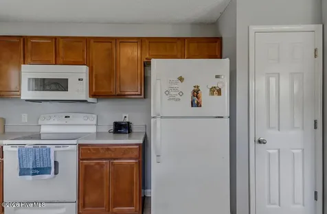 709 Foy Avenue Maysville NC 28555