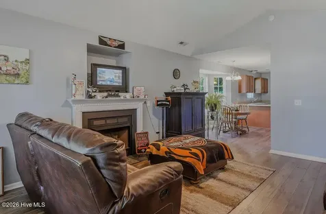 709 Foy Avenue Maysville NC 28555
