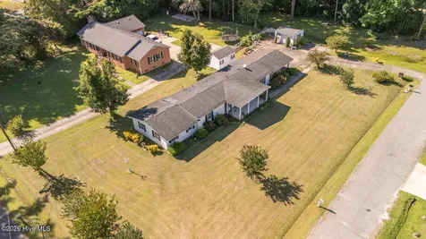 210 Hines Avenue Elizabeth City NC 27909