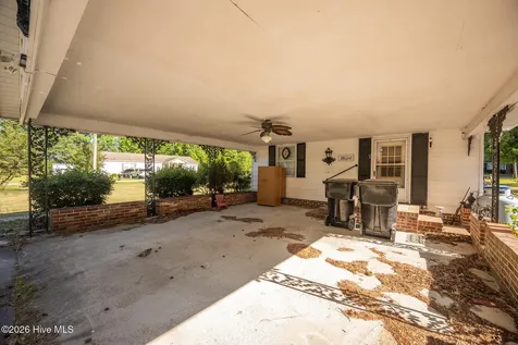 210 Hines Avenue Elizabeth City NC 27909