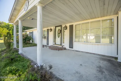 210 Hines Avenue Elizabeth City NC 27909
