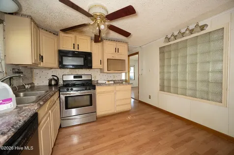 210 Hines Avenue Elizabeth City NC 27909