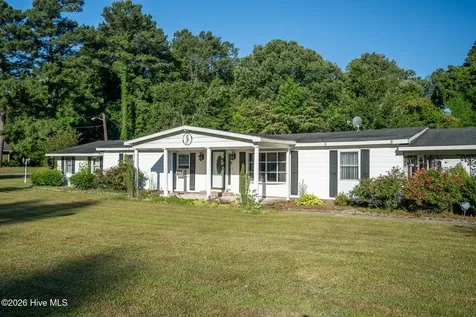 210 Hines Avenue Elizabeth City NC 27909