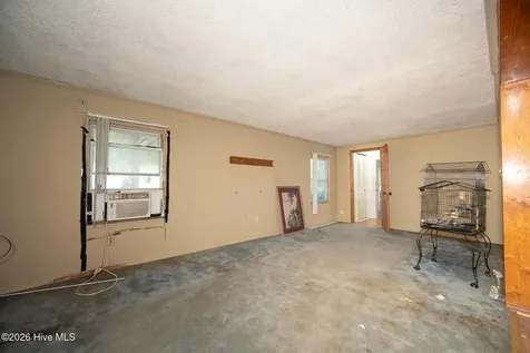 210 Hines Avenue Elizabeth City NC 27909
