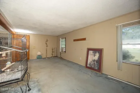 210 Hines Avenue Elizabeth City NC 27909