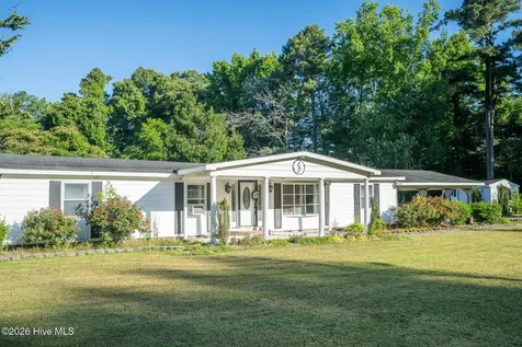 210 Hines Avenue Elizabeth City NC 27909