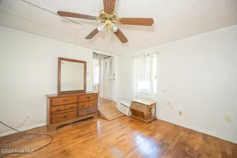 210 Hines Avenue Elizabeth City NC 27909