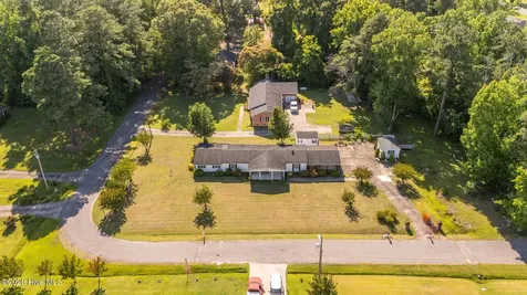 210 Hines Avenue Elizabeth City NC 27909