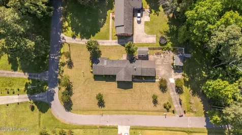 210 Hines Avenue Elizabeth City NC 27909